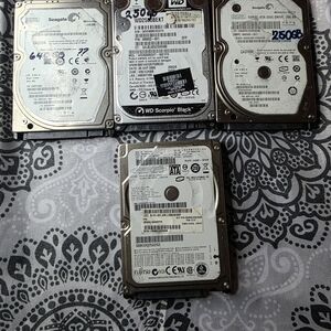 Lot of 4 Laptop Hard Drives 2.5" SATA - 1.39TB Total (Seagate, WD, Fujitsu) - Re